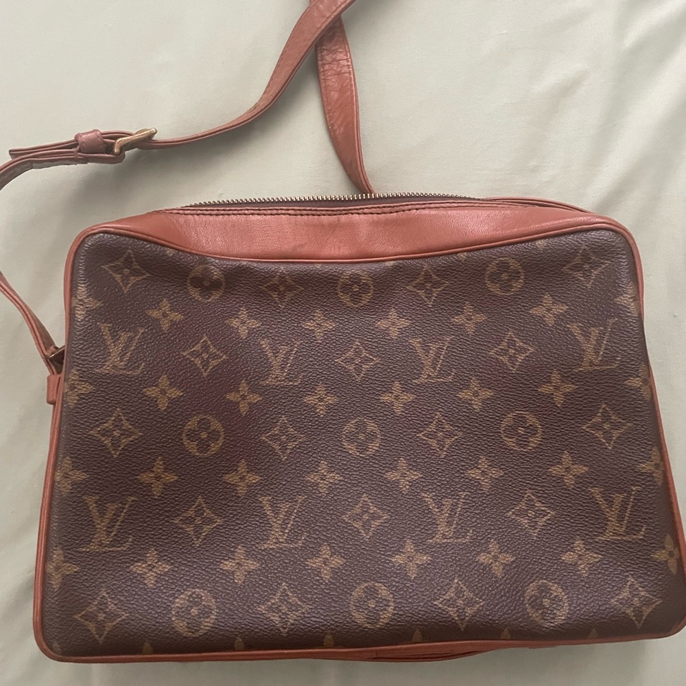 Vintage Louis Vuitton Monogram Crossbody Saddle Purse